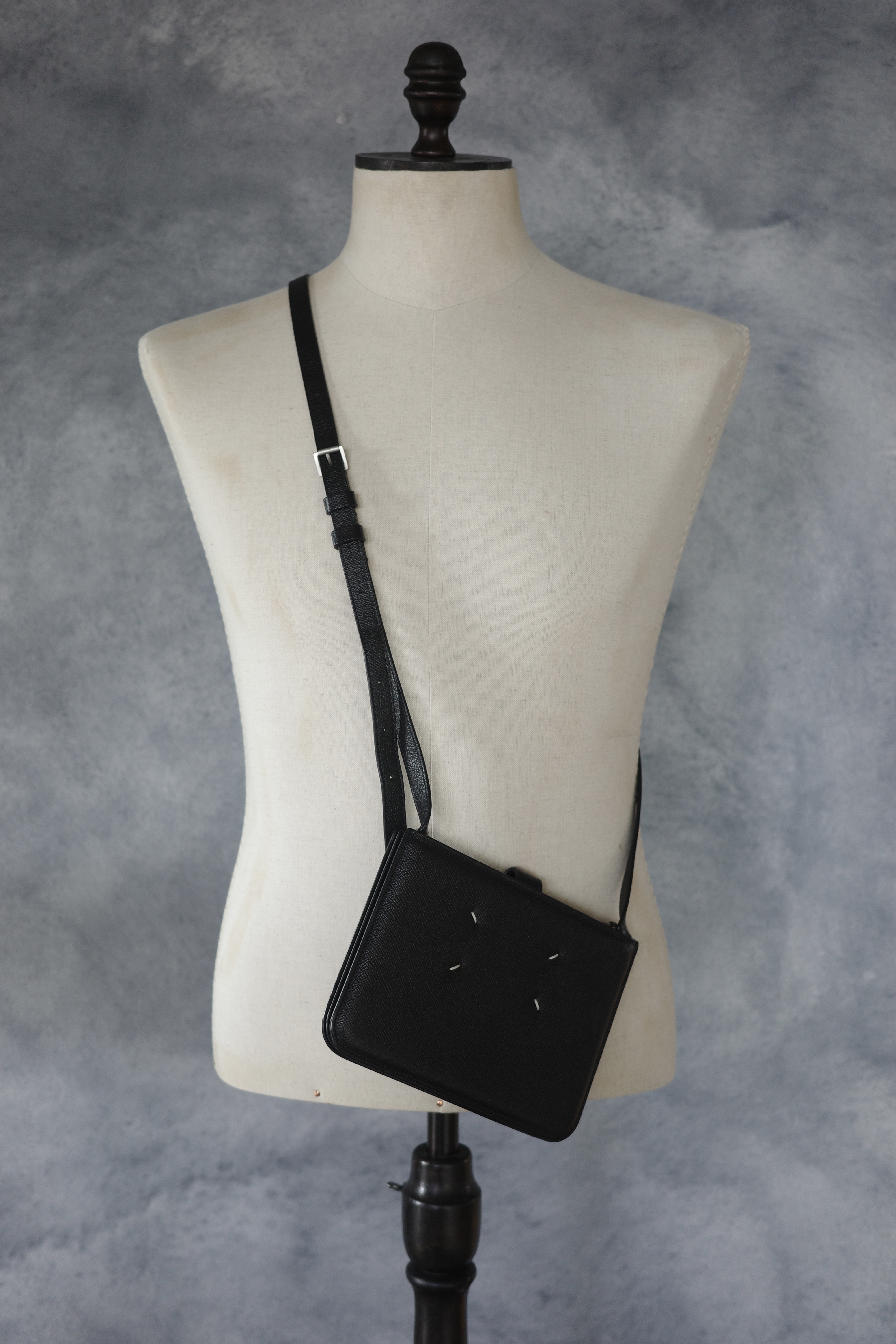 Maison Margiela レザーサコッシュ ショルダーバッグ - mozme