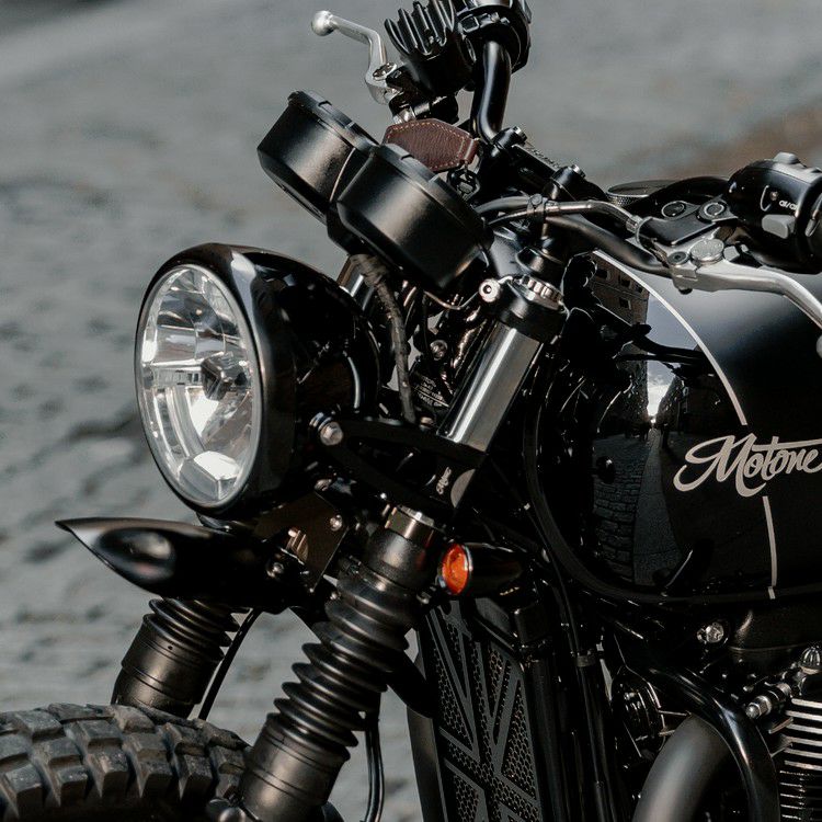 ボバー T120 スクランブラー900 スピードツイン900 空冷T100 スクラン