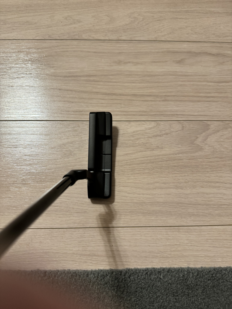 オデッセイ／ホワイトホット／ホワイト・ホット ブラック TWO パターの