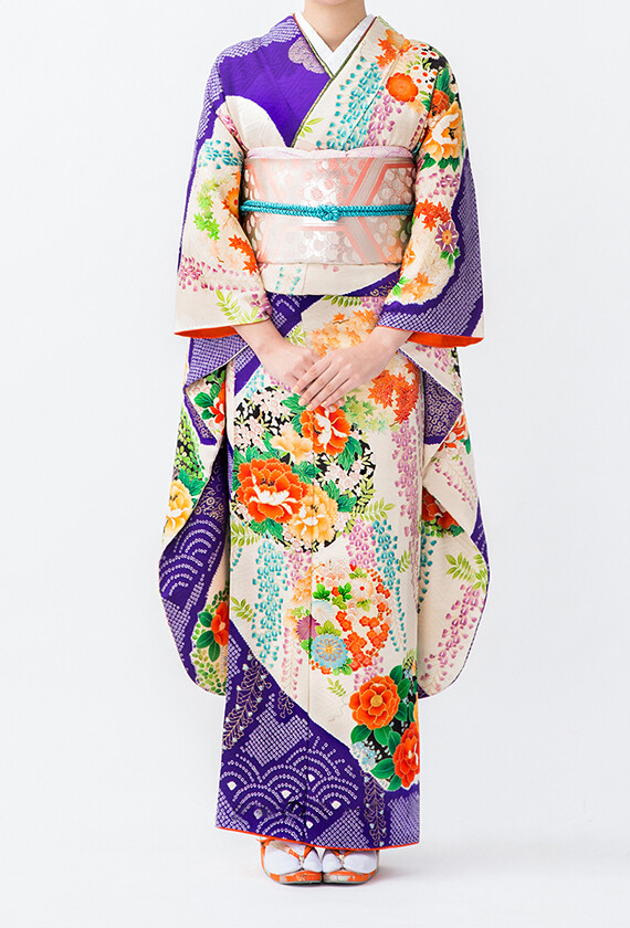 アンティーク振袖｜和の香 wanocaの振袖 /茶色/白色/古典/菊柄/ あやめ