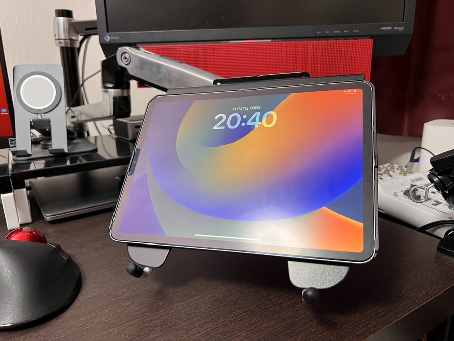 MagFloレビュー。VESA対応のiPad専用モニターアームマウント。