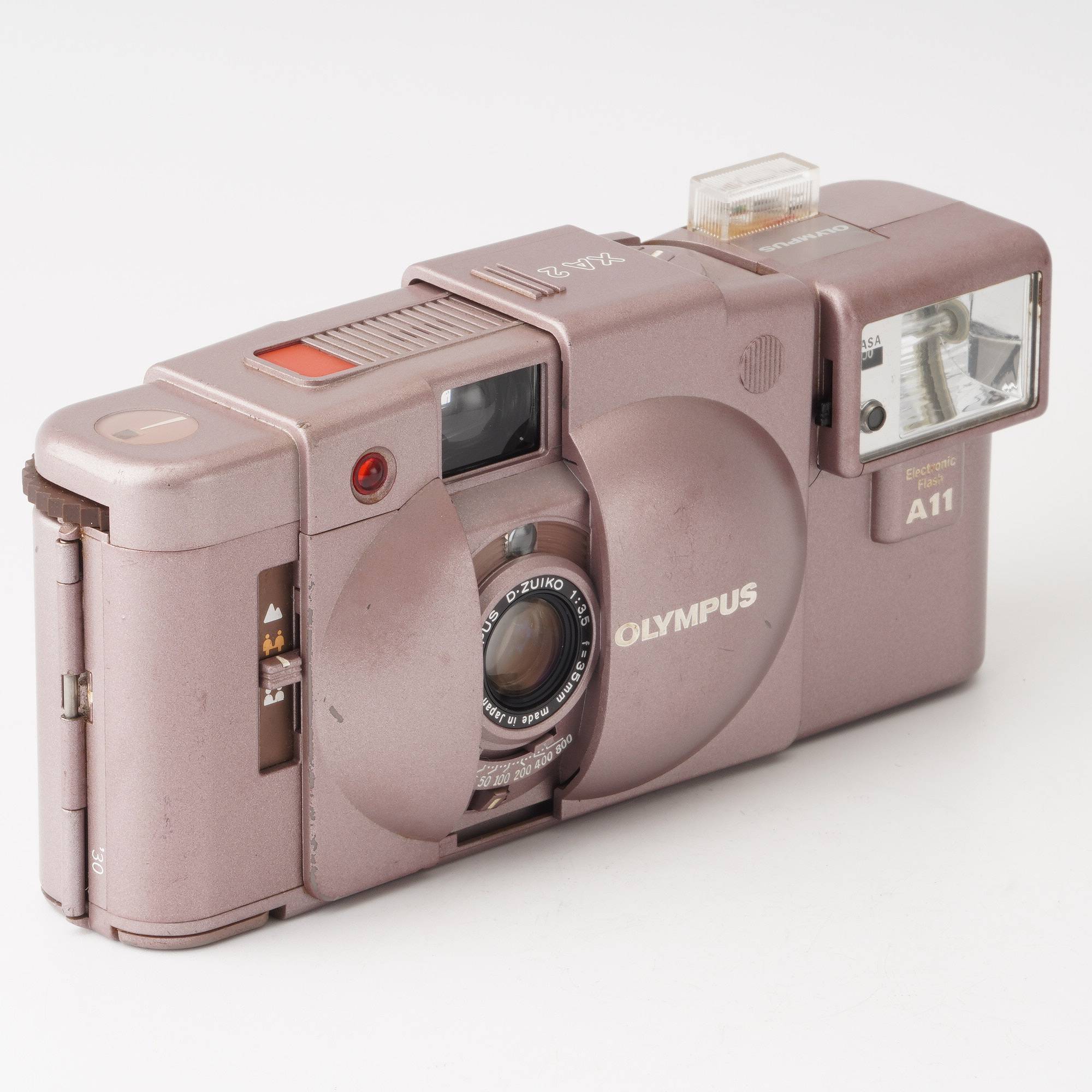 オリンパス オリンパス OLYMPUS XA2 + A11フラッシュ 革ケース付 ☆1円