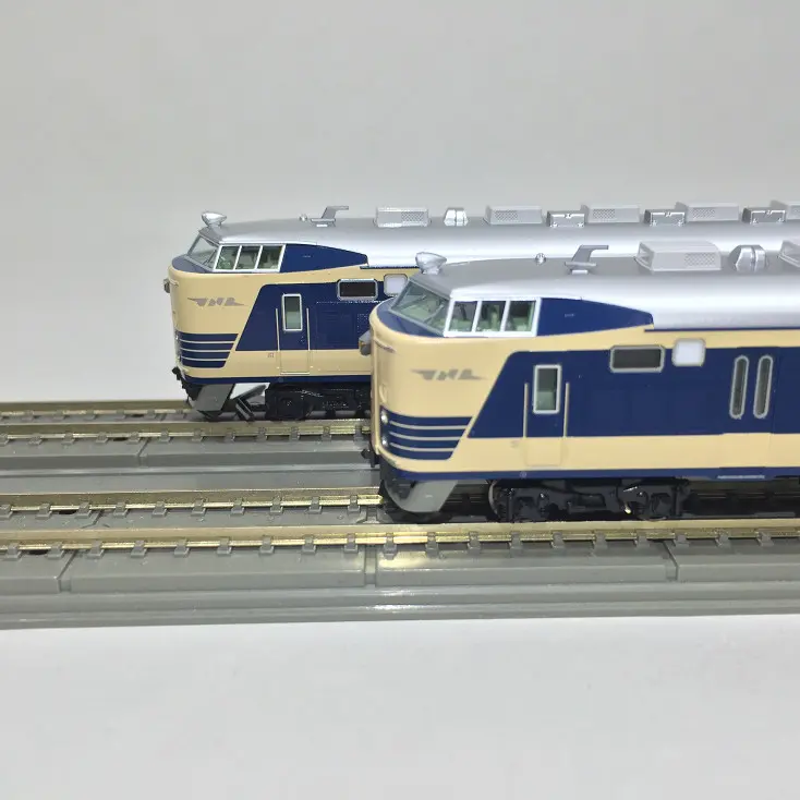 581系「彗星」（クハネ581増備車）が入線しました。KATO 10-1354 / 10