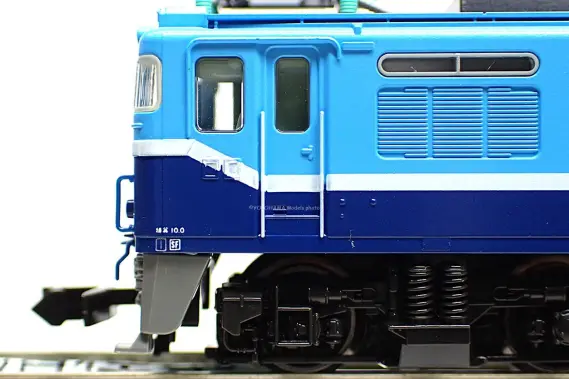 EF81 408 JR貨物試験塗装機が入線です。ホビーセンターカト 3066-S