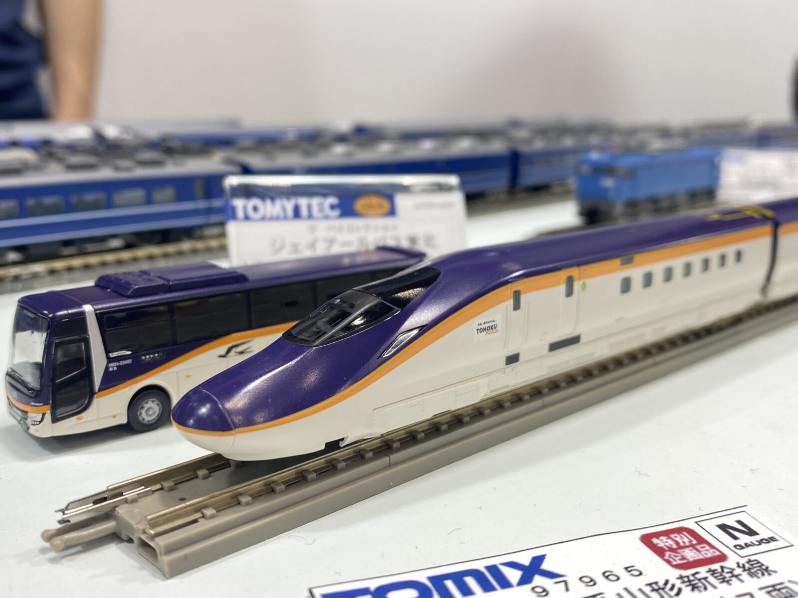 TOMIX JR E8系山形新幹線（つばさ）セット 特別企画品 97965