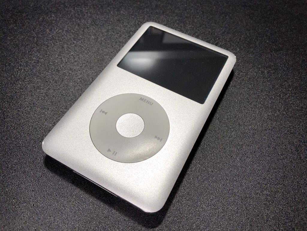 至高の一品】iPod classicこそポータブルプレイヤーの完成形 - ノブロイド
