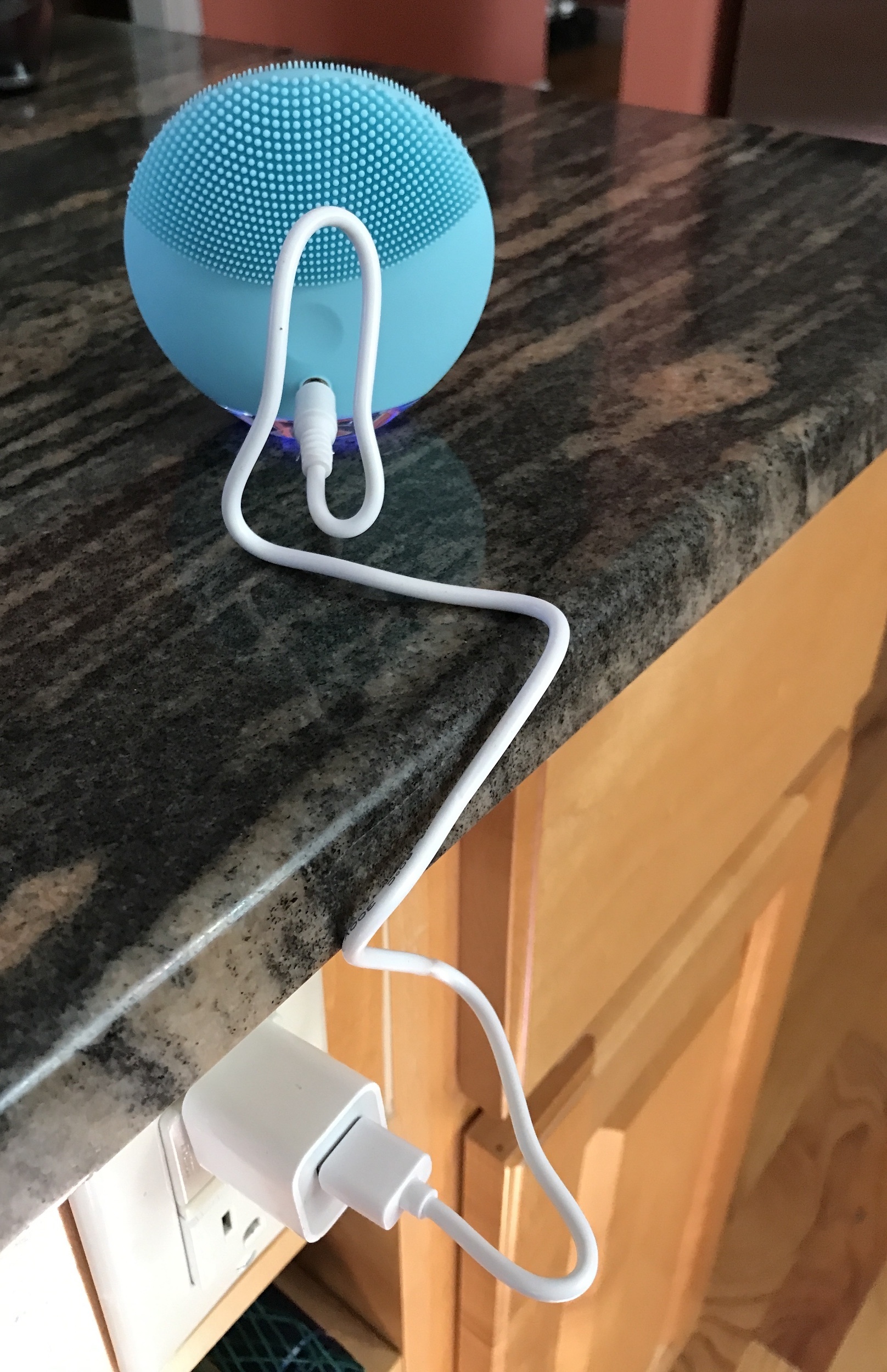 A New Foreo Luna Mini 3 That Works! | Never Say Die Beauty