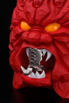 仮面ライダーアマゾン』十面鬼が可動式アクセサリースタンドに | マイ