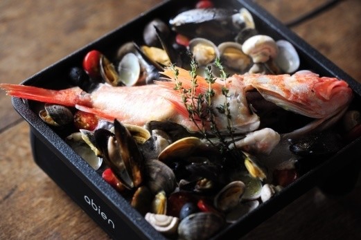 極薄ホットプレート「abien MAGIC GRILL」に“Sサイズ”登場 | マイナビ