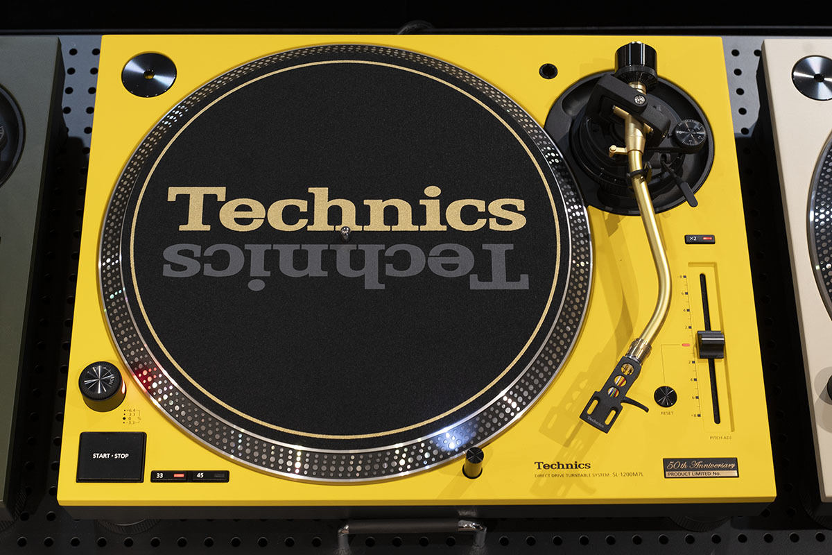 テクニクス、限定7色カラバリのDJターンテーブル「SL-1200M7L」 | マイ