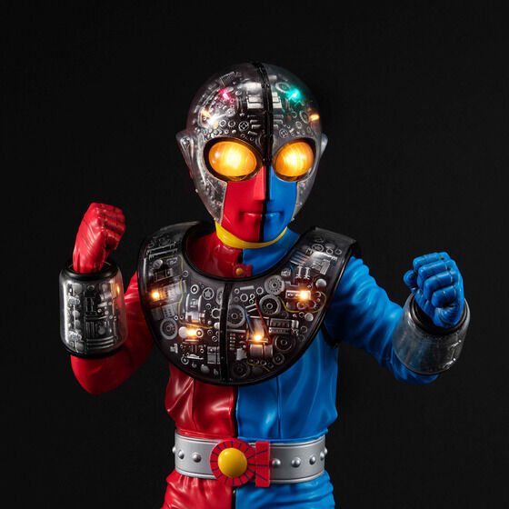 キカイダー01』全高約40cm！迫力のゼロワンボディがリニューアル再