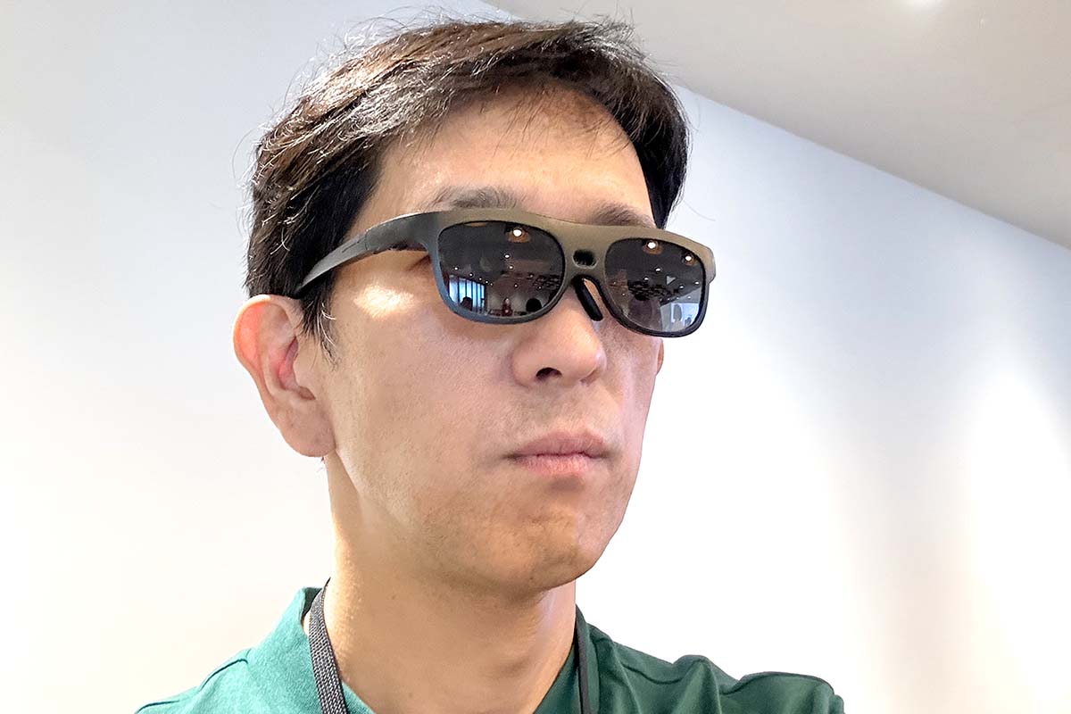 メガネらしいデザインに一新、乱視矯正にも対応する新アイウェア