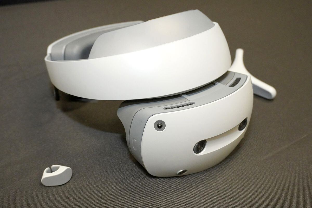 片眼4Kの高画質！ CES 2024でソニーの「XRヘッドマウントディスプレイ