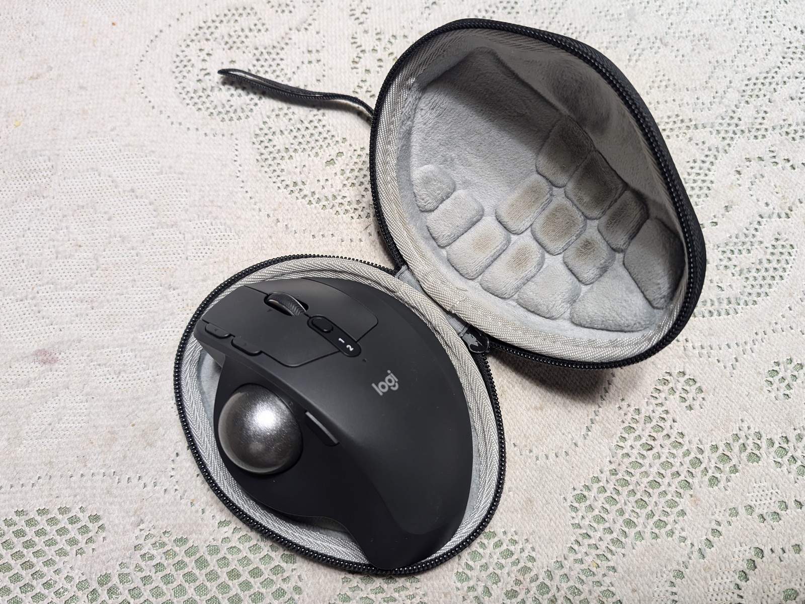 MX ERGO Sレビュー - ロジクール定番トラックボールマウスが静音＆USB