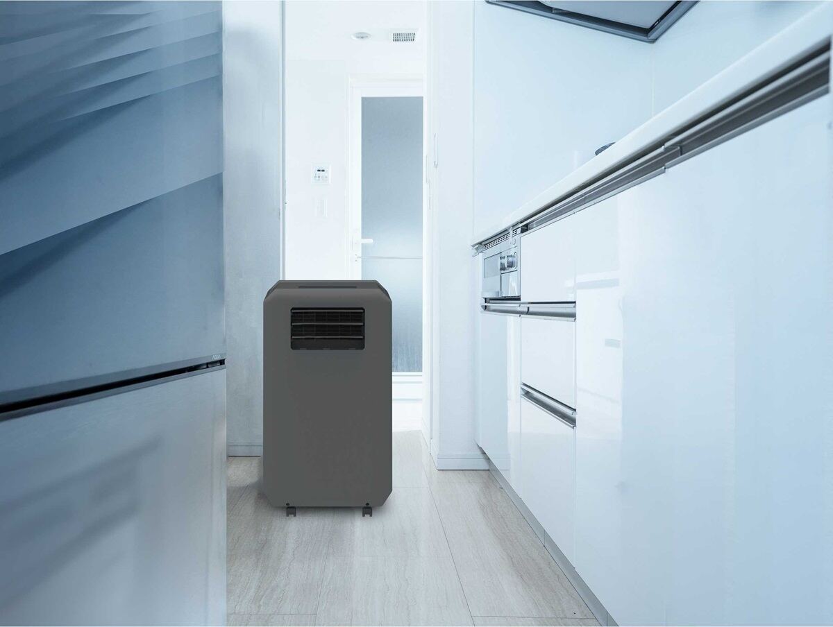 ドンキ、排気ダクトが不要になった「どこでも速効スポットクーラー