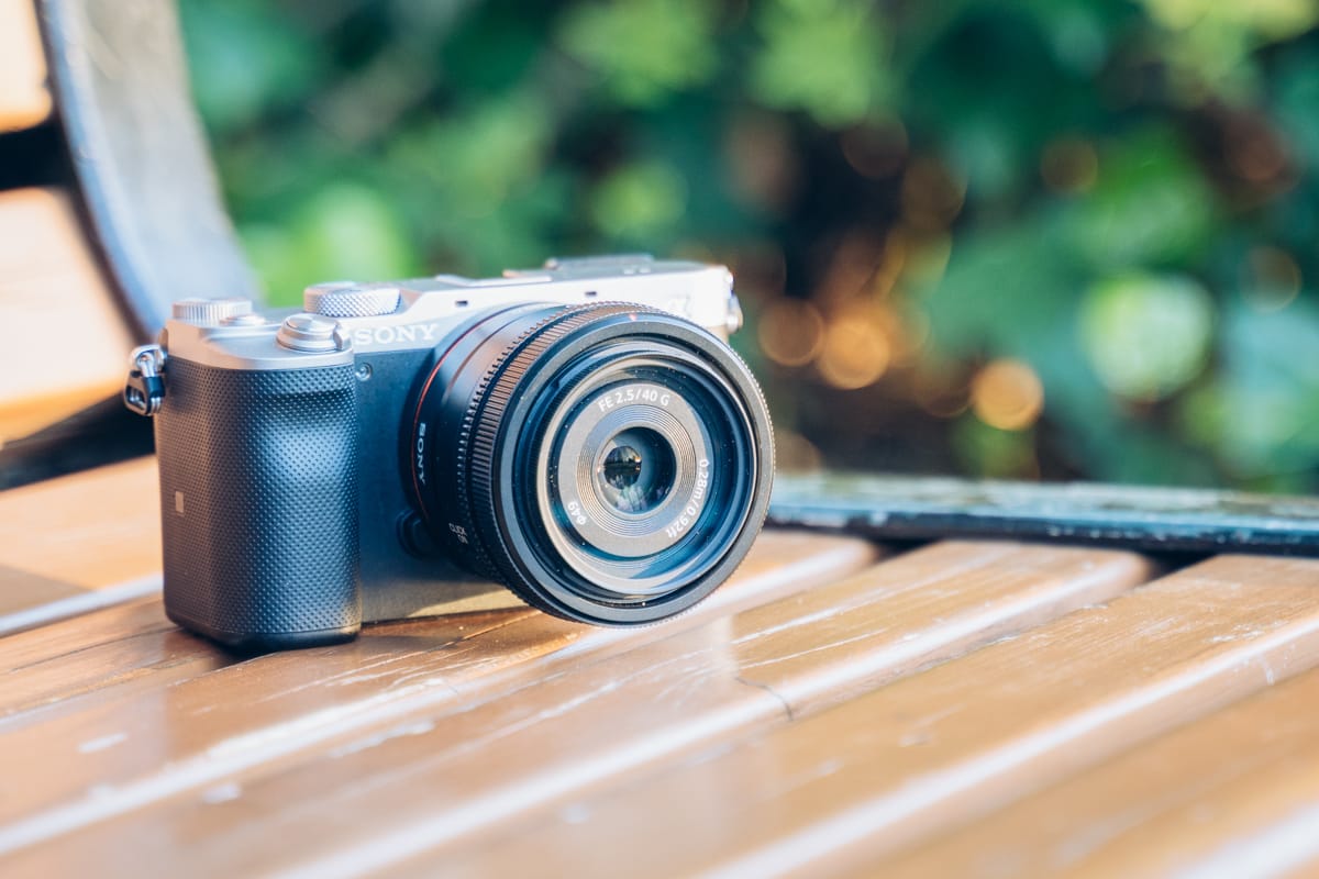 最強のお出かけ用単焦点レンズ！FE 40mm F2.5G レビュー