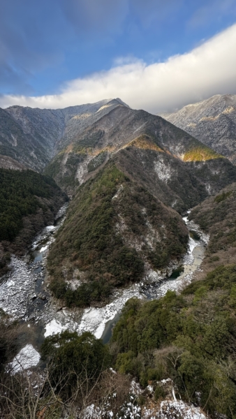 ひの字渓谷 | にし阿波コンテンツ | にし阿波～剣山・吉野川観光圏公式