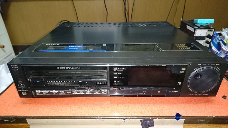 ベータマックス SL-HF900 メカのオーバーホールに成功 (1/3