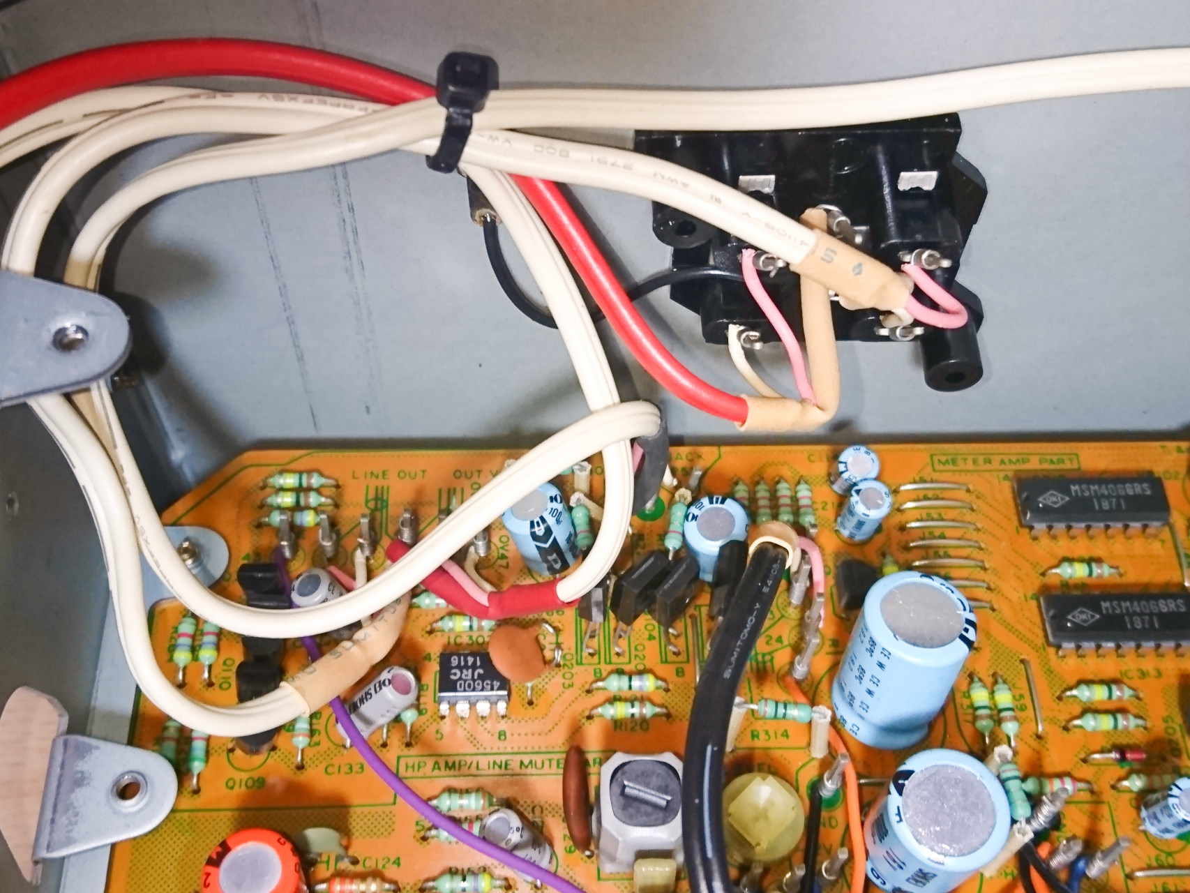 Nakamichi ZX-7 外観・内部の様子を実機の画像で紹介 | スーパーカセッ