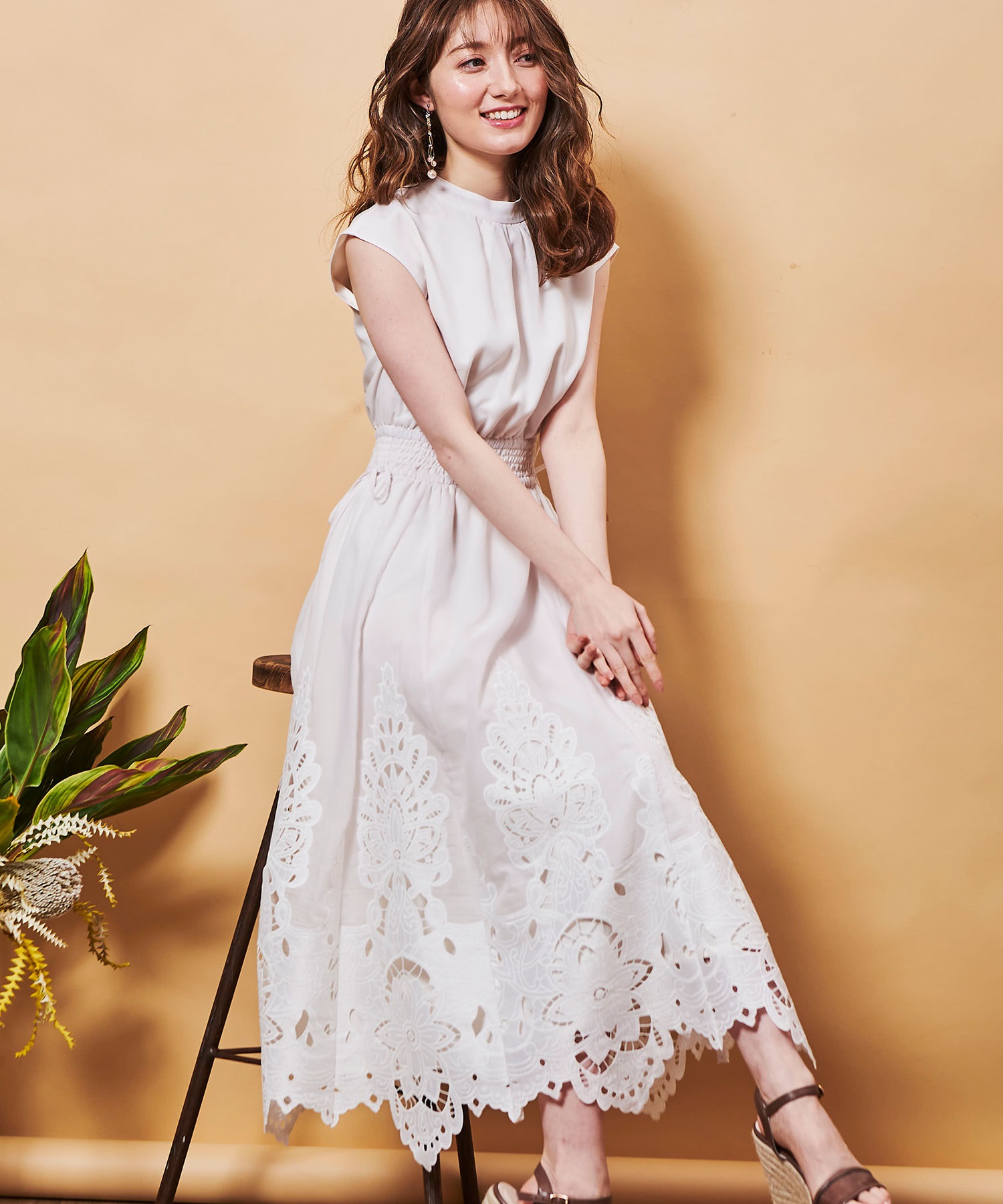 ヘム刺繍ワンピース | ロングワンピース | NOELA OFFICIAL WEB STORE