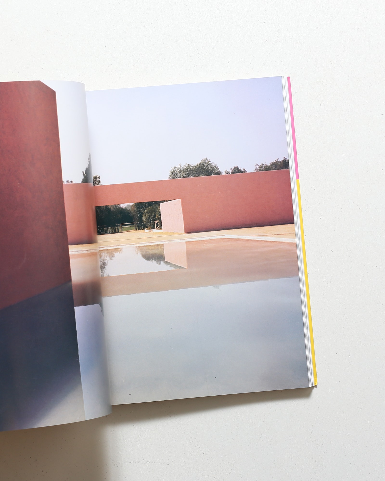 ルイス・バラガン 静かなる革命 | 東京都現代美術館 | nostos books