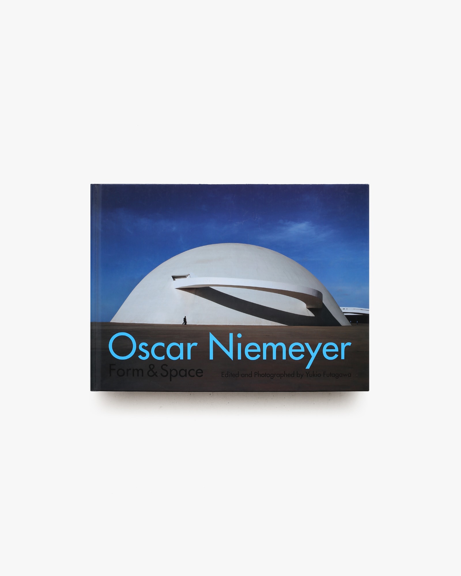 オスカー・ニーマイヤー 形と空間 Oscar Niemeyer: Form & Space