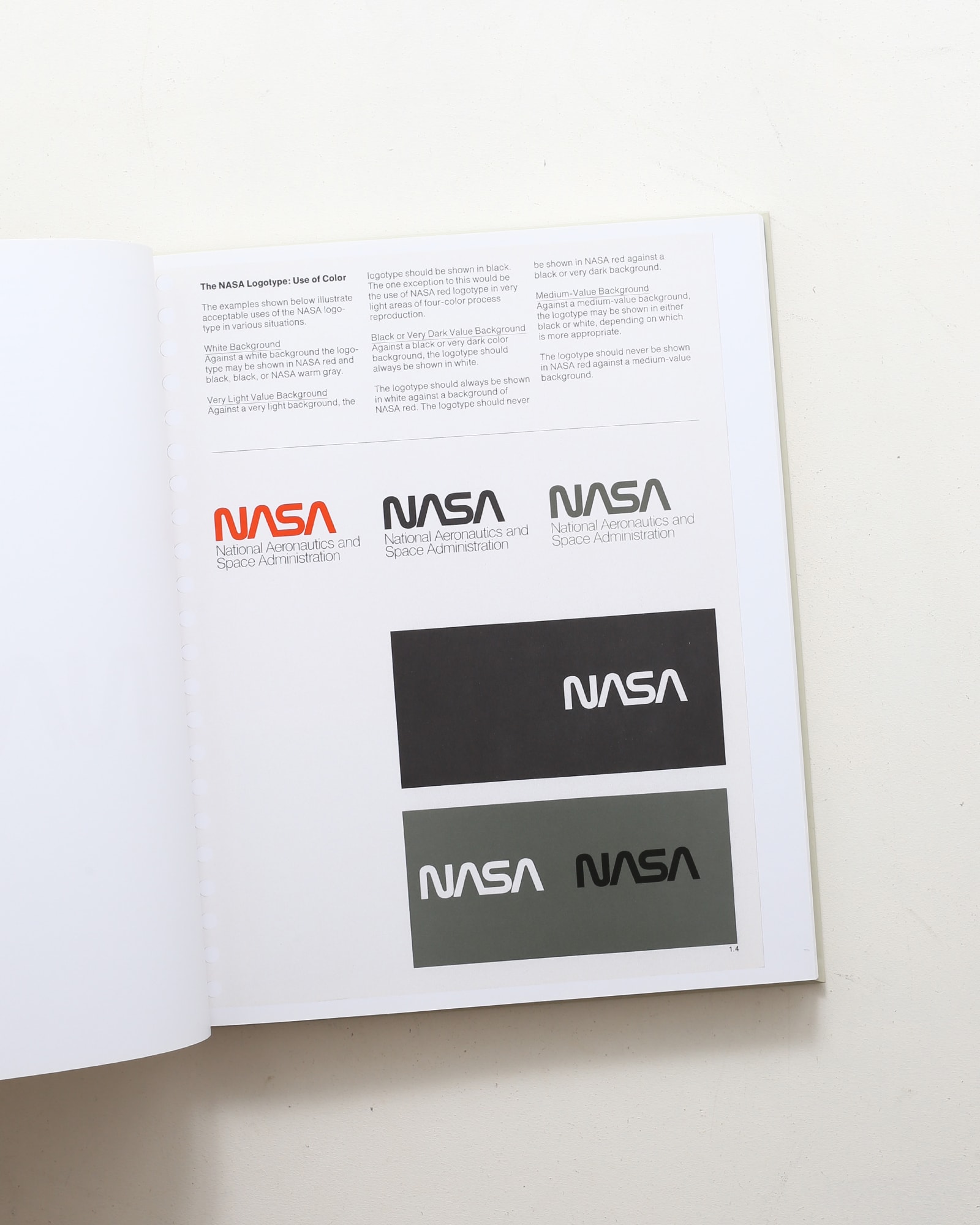 NASA: Graphics Standards Manual | nostos books ノストスブックス