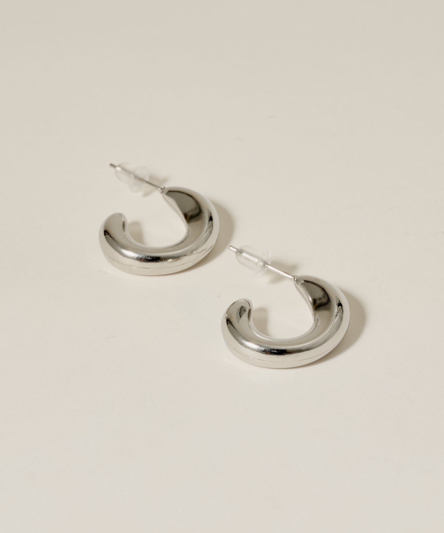 Nuance Hoop Pierce［Stainless］ | 大人のための毎日使えるピアス通販