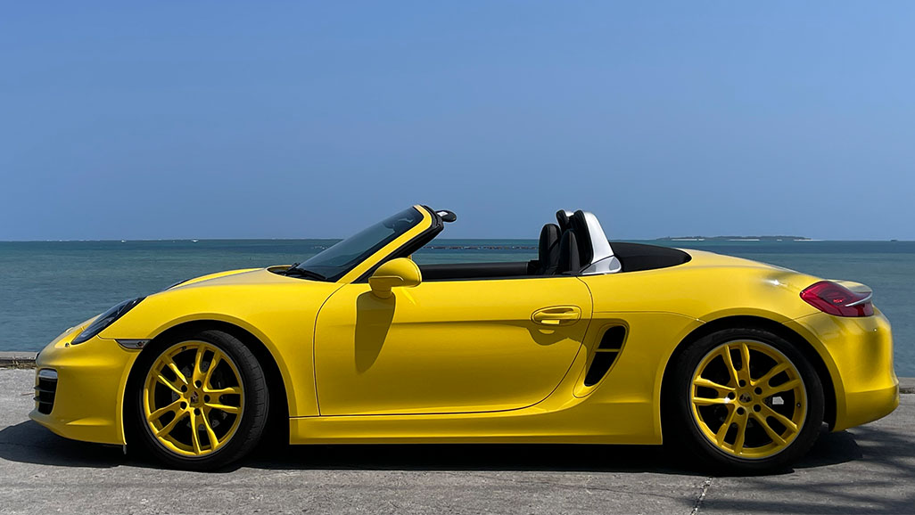 ポルシェ ボクスター（イエロー） | 沖縄旅行・観光で外車レンタカーを