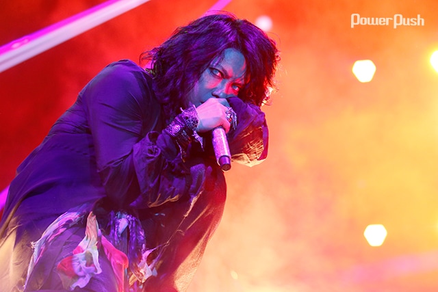 VAMPS「VAMPS LIVE 2015 BLOODSUCKERS」特集 - 音楽ナタリー 特集