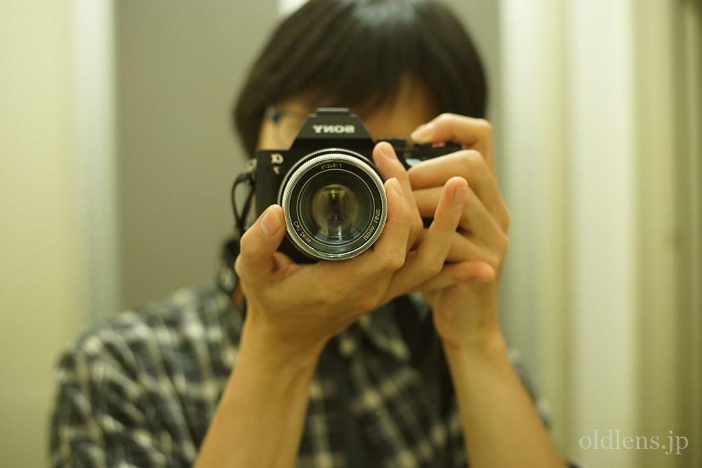 Carl Zeissの凹みUltron 50mm f1.8 M42マウントがフォクトレンダーでは