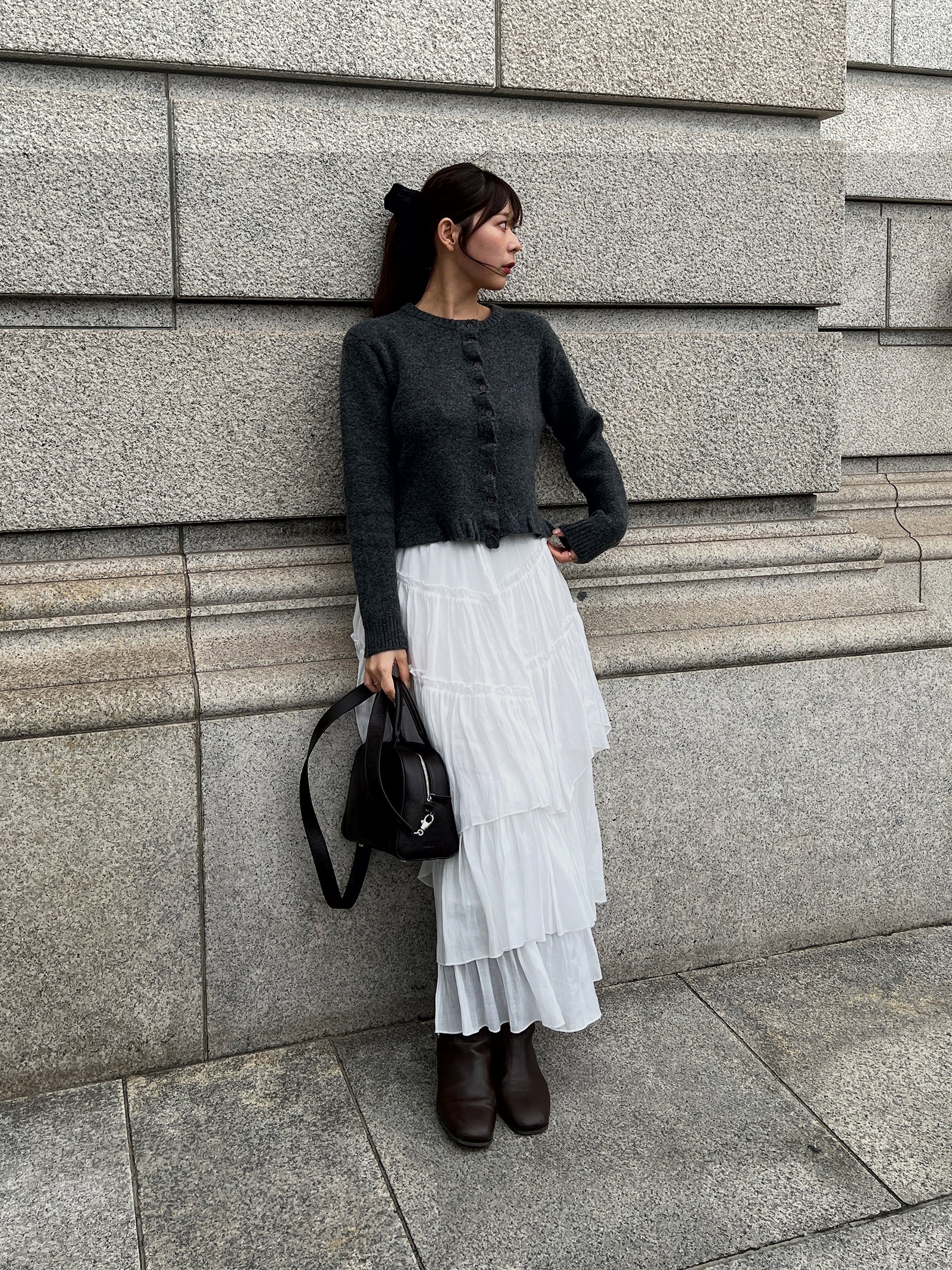 フリルニットカーディガン