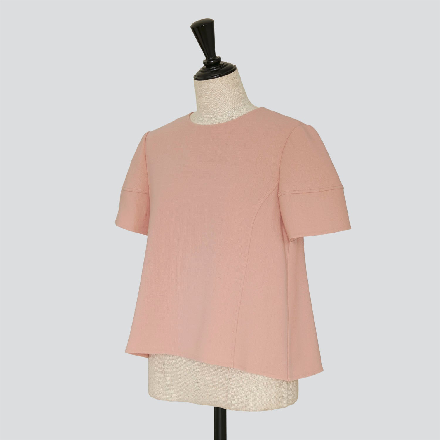 FOXEY EXPRESS 2024年9月号BOUTIQUE掲載アイテム – FOXEY 公式