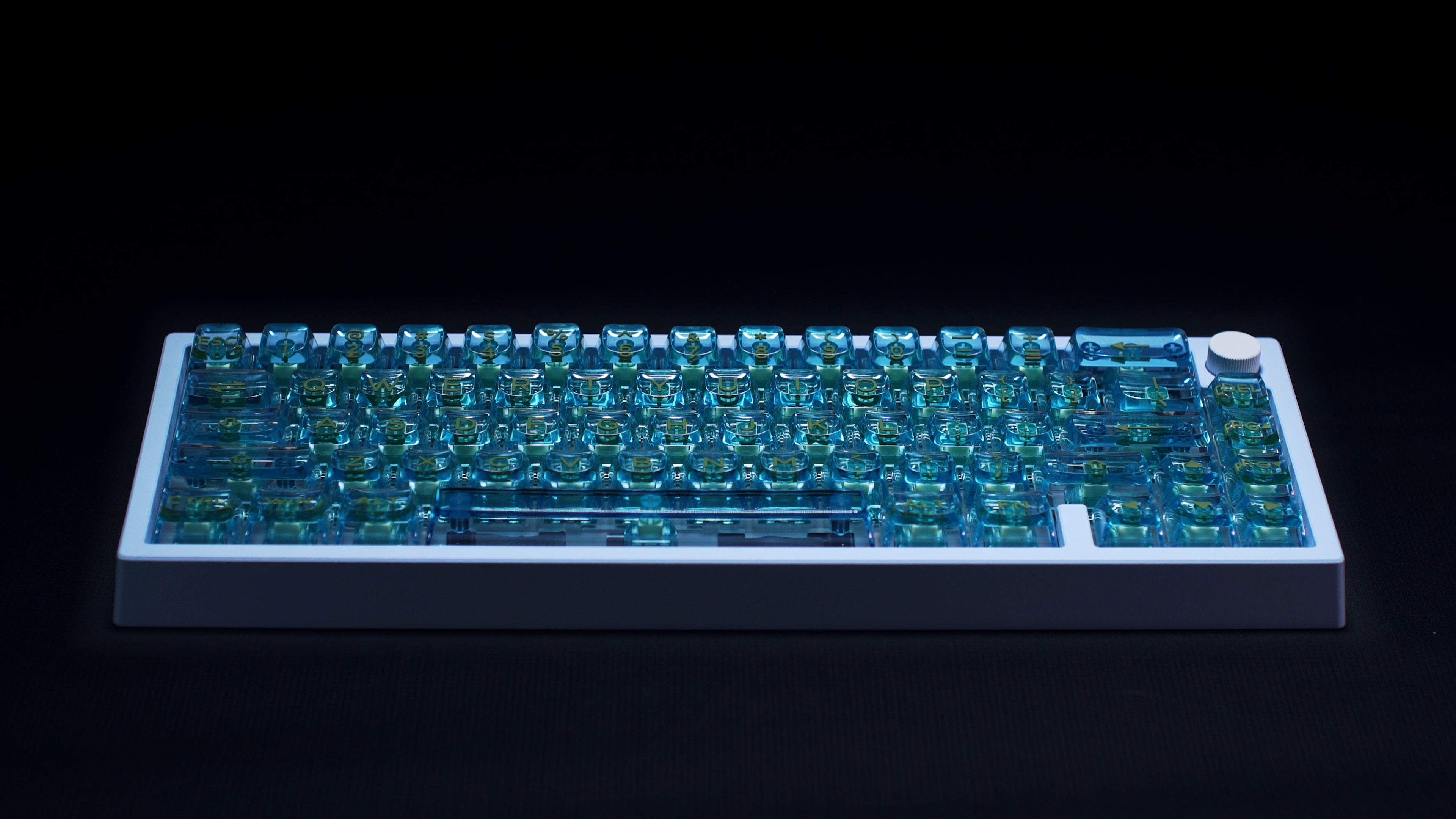 Oshid Amber- The first 3D Legend Keycaps – oshid