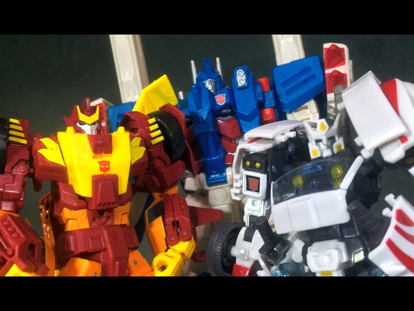 トランスフォーマー】IDWコミック寄りのトイいろいろ | レイガイハノゾク