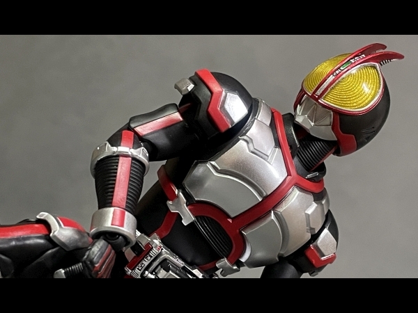 S.H.Figuarts（真骨彫製法）】「仮面ライダーファイズ」レビュー