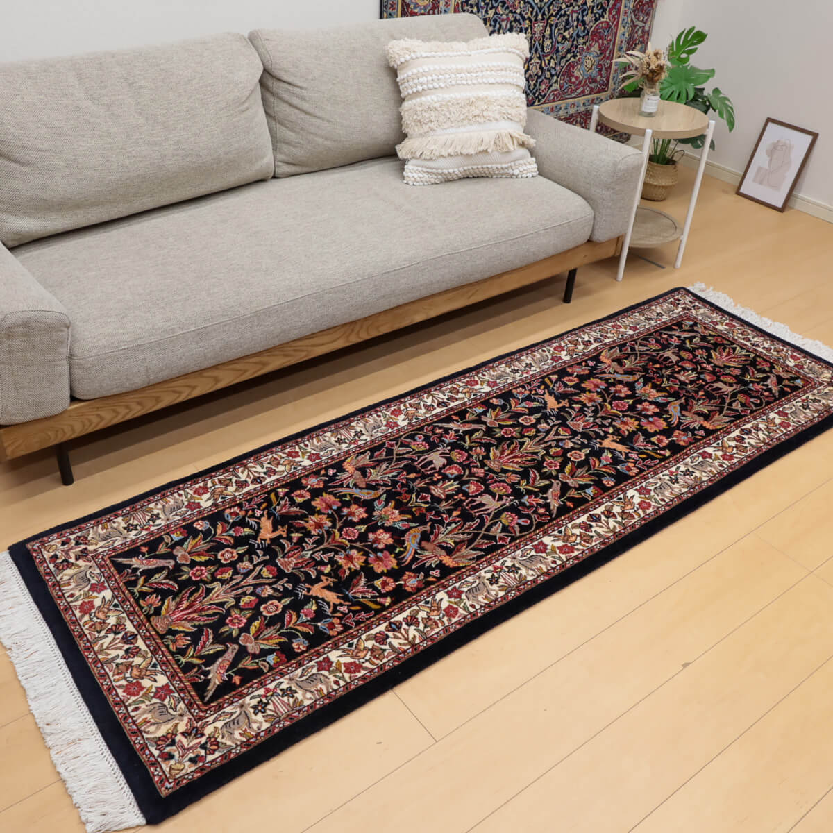 ペルシャ絨毯専門店｜本場イラン直輸入の手織り絨毯1,000枚