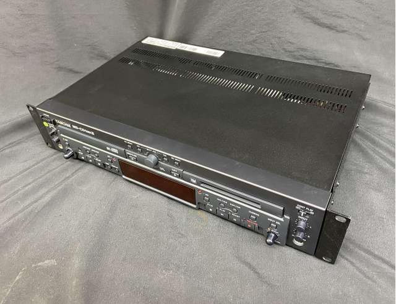 タスカム(TASCAM)|【2Uラックマウントサイズに独立】CD/MDデッキ