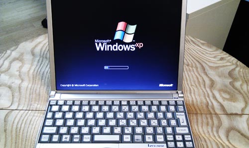 Panasonic let's note CF-W2 256MBから768MBへメモリ増設。広島市安佐