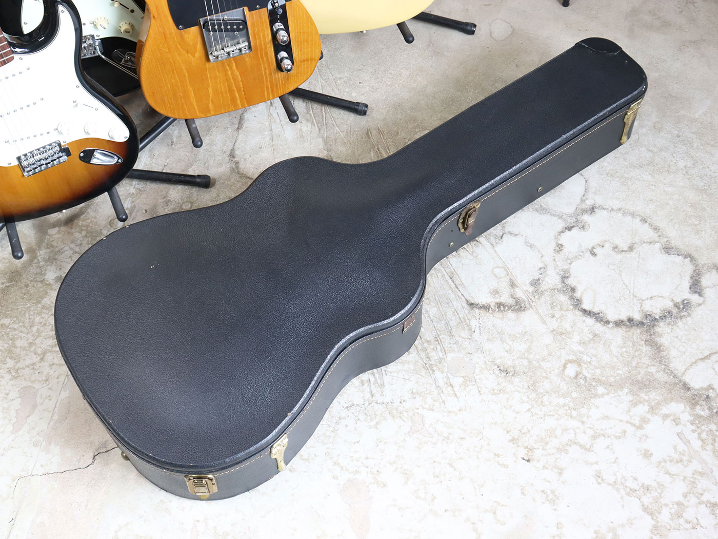 中古】メーカー不明 アコースティックギター用ハードケース ドレッド