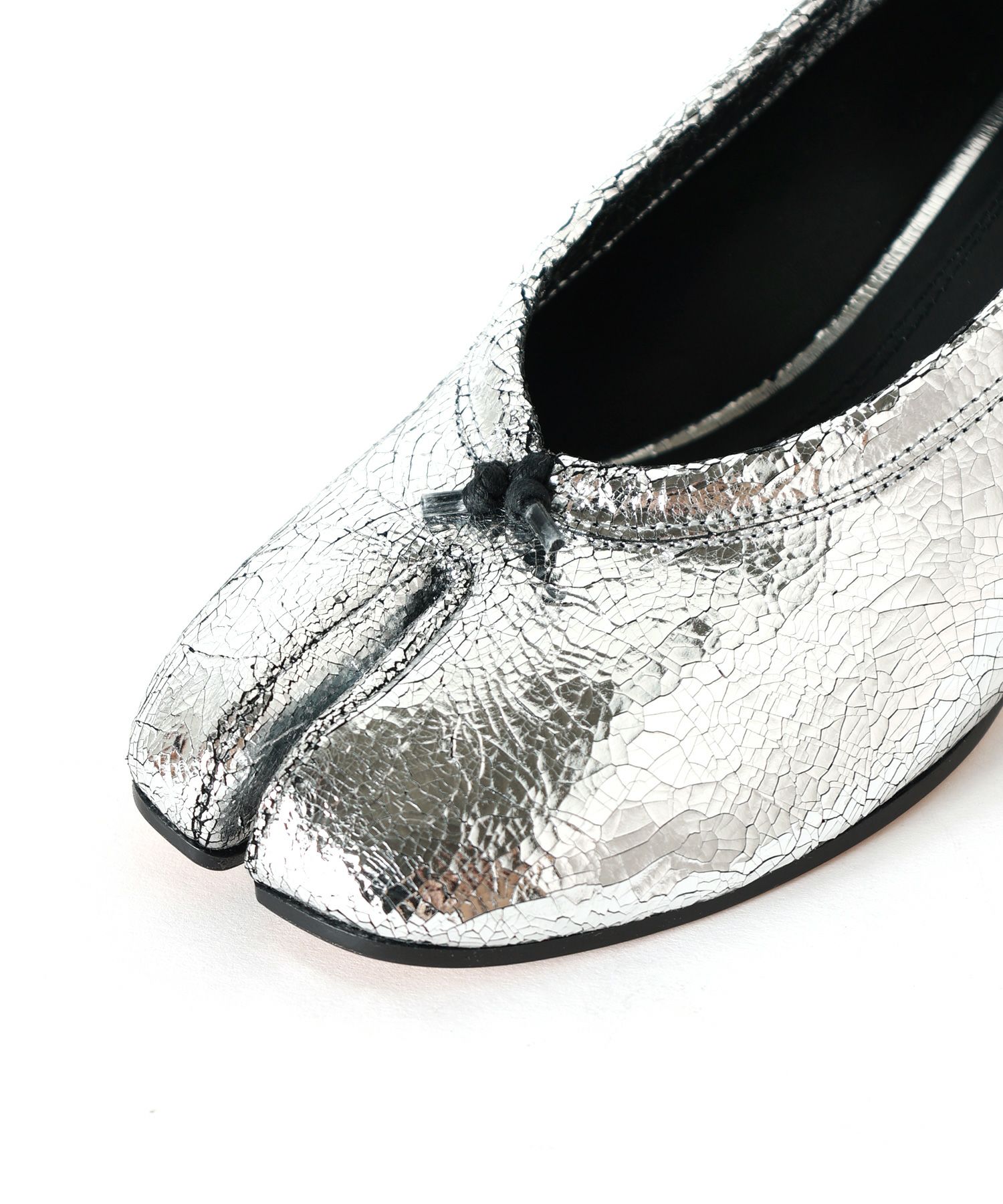 Maison Margiela(メゾンマルジェラ)】 タビ ブロークンミラー ニュー