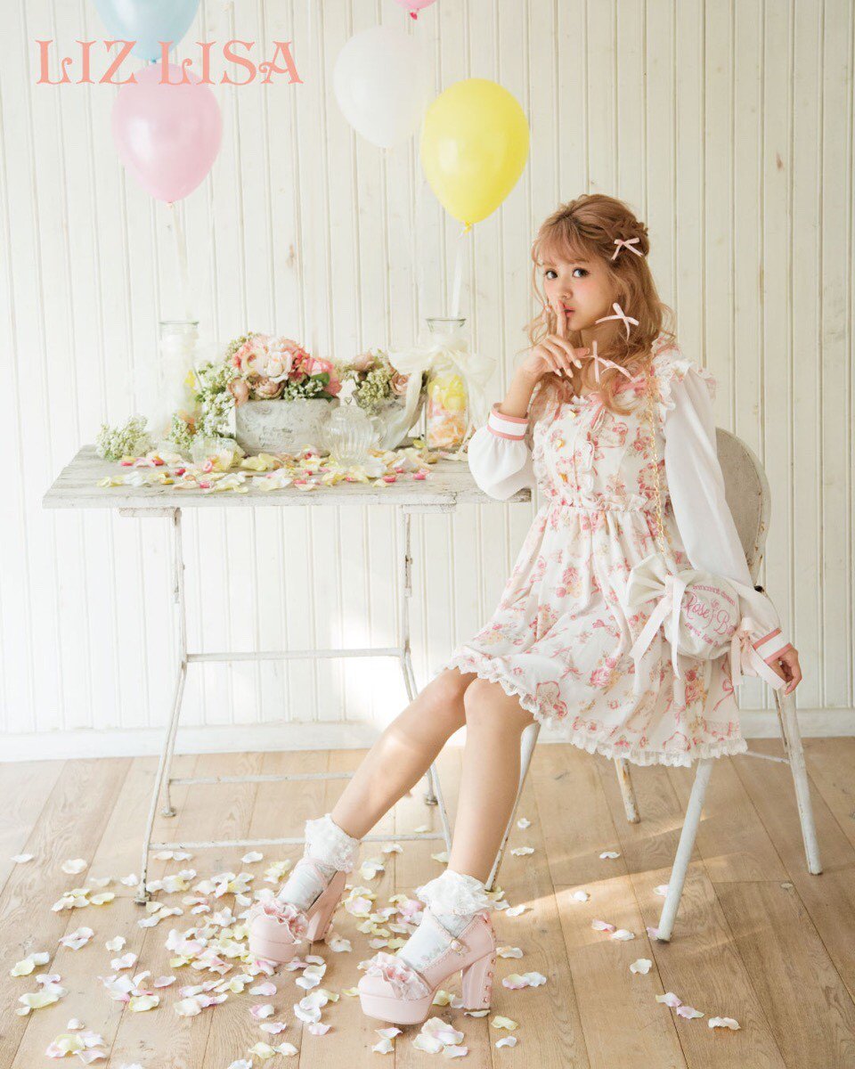 新作紹介】 🎀キャンディ柄ワンピース🎀 ヴィンテージタッチがキュート