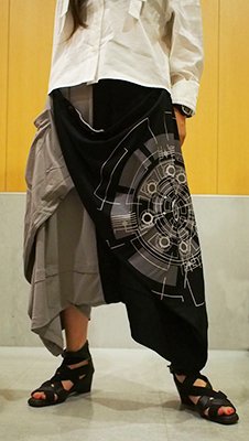 MANDALA-MINO、Mサイズを155cmの人が着ますとこのくらいの長さになり