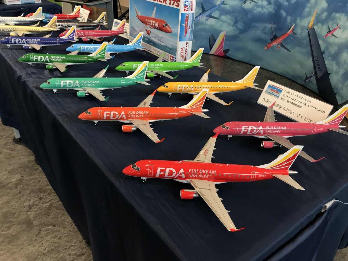 会場ではタミヤ製 1/100 エンブラエルの完成作品も展示。『縮尺模型