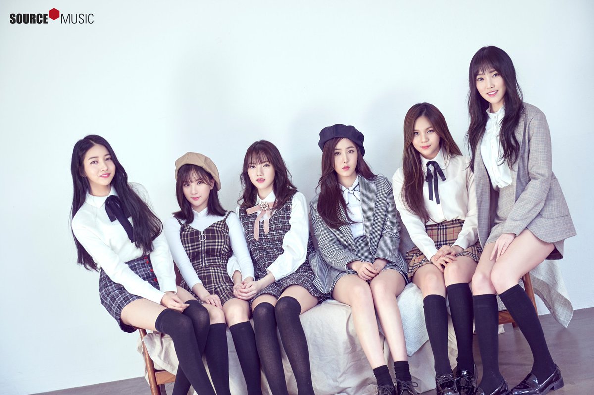 GFriend: 2016 Season's Greetings: High school students. 2017