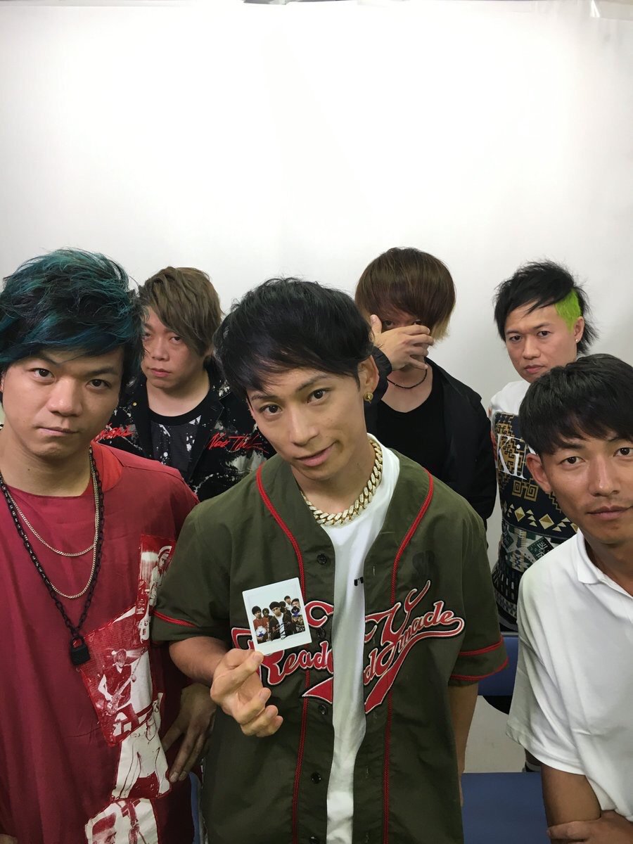 UVERworldのTAKUYA∞着用のベースボールシャツ、ボクサーショーツは