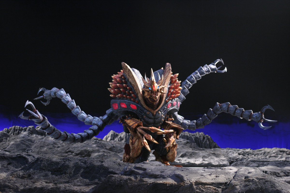 タロウに敗れてから約10年でUキラーザウルス、そこから20年でU