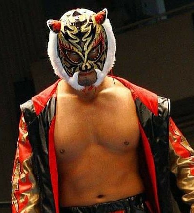 初代タイガーマスクのオフィシャルブランド「 TIGER ARTS」製の'丸藤