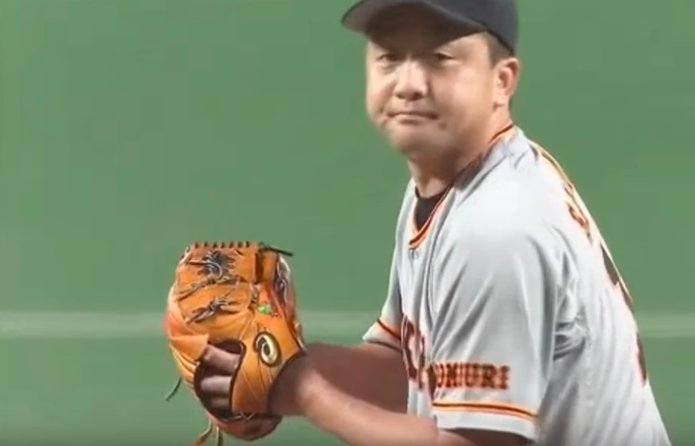 澤村拓一投手のグラブの使い方 ミズノ（ルーキー）、アンダーアーマー