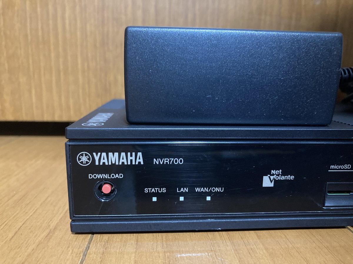 NVR700(NVR700Wではない)という名のNVR510を入手しました。 オンライン